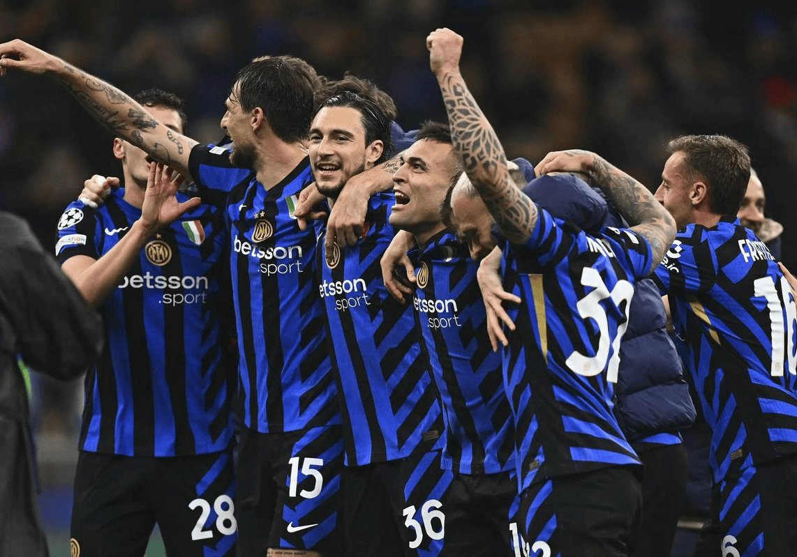 阿贾克斯主场战平ac米兰,晋级欧罗巴联赛八强了吗